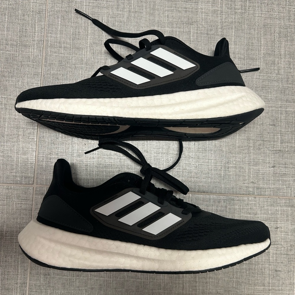 Adidas Black and White Running Shoes. Size 7. New in box